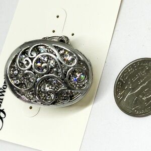 Bonworth Bling Stretchy‎ Adjustable Silvertone Faux Diamonds Ring